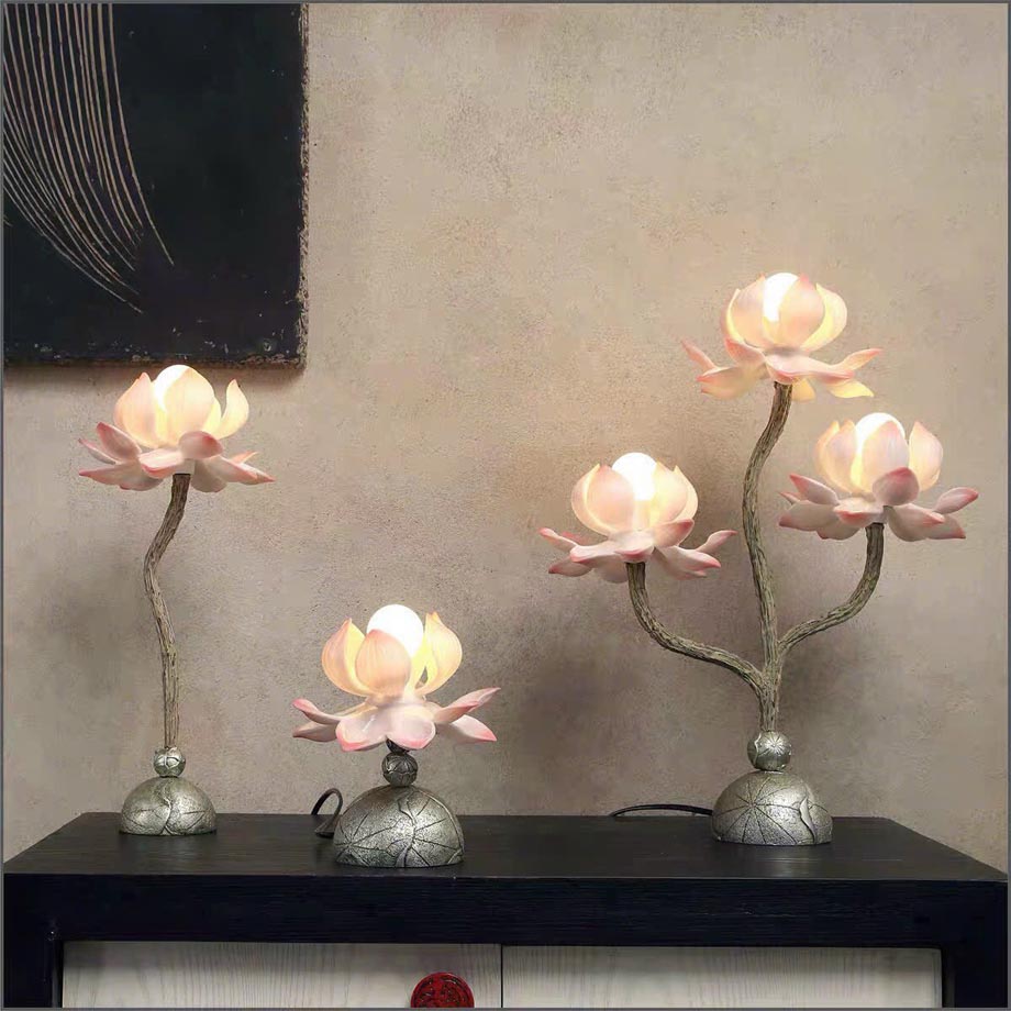 30+ mẫu đèn trang trí phòng thờ hình hoa sen hot nhất 2023 > Mẫu đèn thờ hoa sen kích thước bé sang trọng và độc đáo 2023