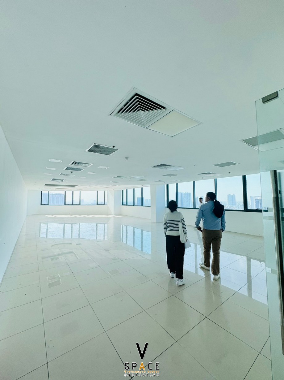 Khảo sát thiết kế văn phòng tại tòa nhà Viwaseen Tower Tố Hữu > Không gian rộng và thoáng