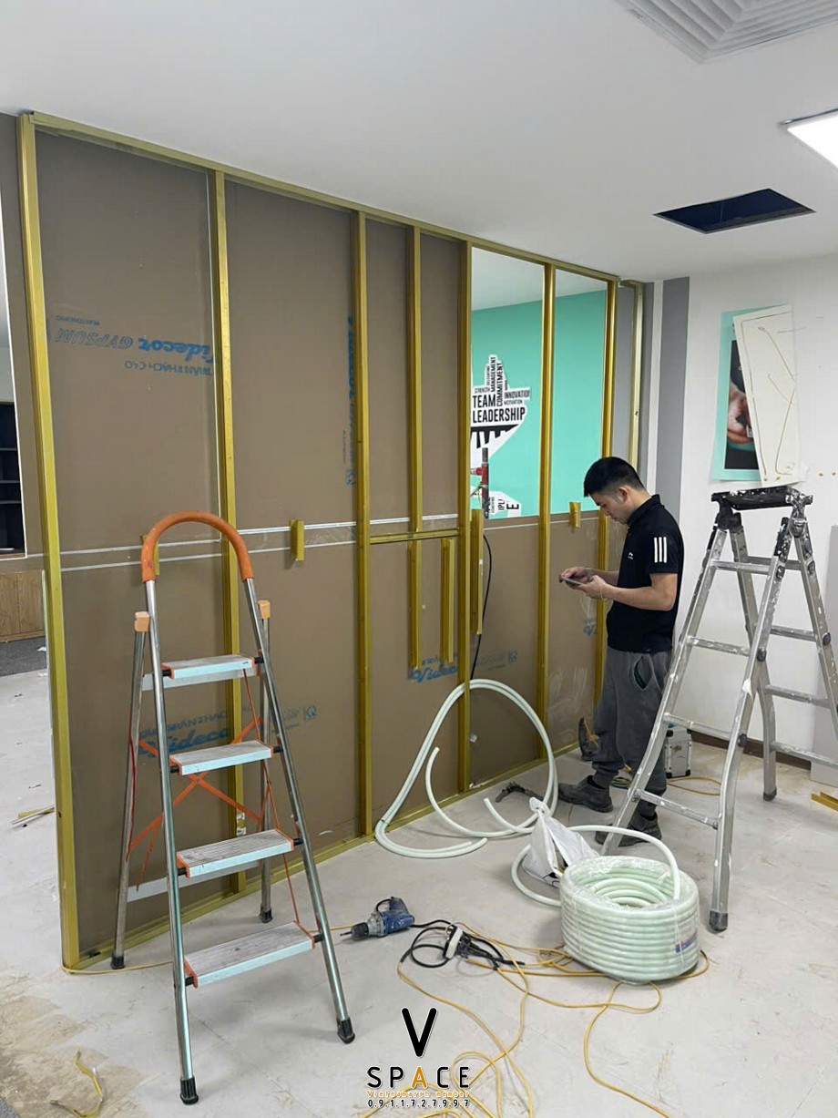 Thi công cải tạo văn phòng tại tầng 3 tòa nhà 11 ngõ 90 Khuất Duy Tiến
