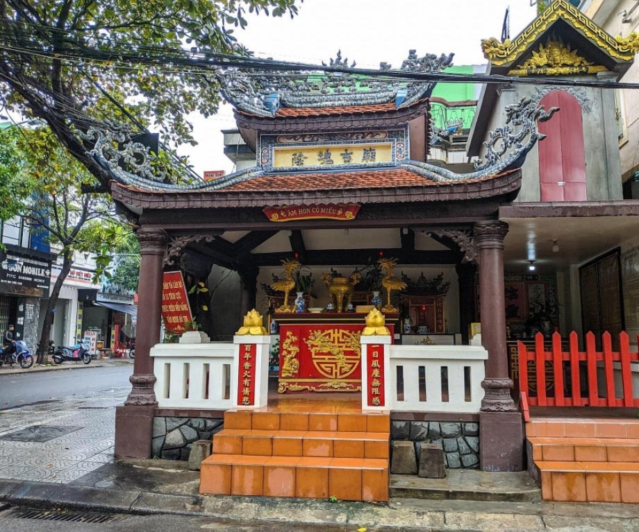 Miếu thờ ai? Giải mã vai trò và đối tượng thờ tự trong kiến trúc tâm linh Việt Nam
