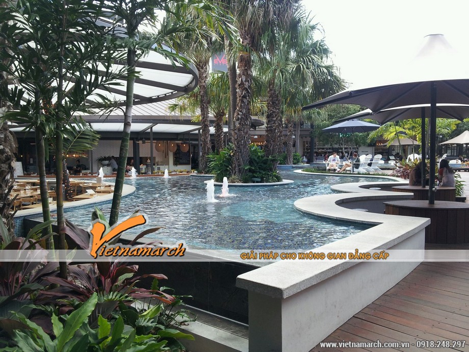 5 ý tưởng thiết kế quán cà phê sân vườn giúp thu hút nhiều khách > Thiết kế hồ nước trong quán cà phê