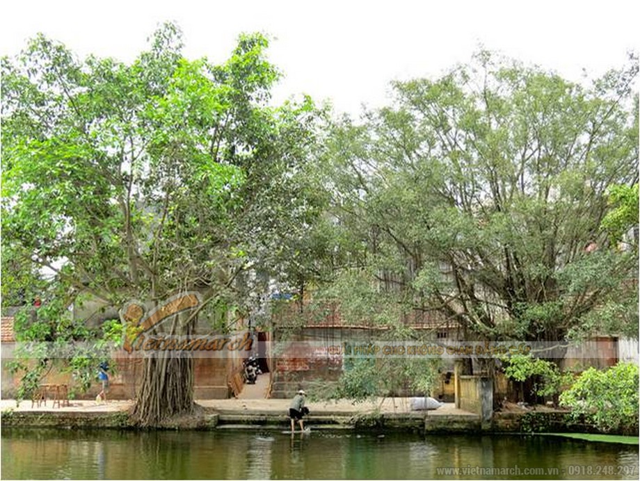 Tìm hiểu kiến trúc đình làng cổ của người dân Bắc Bộ Việt Nam > nước là yếu tố phong thủy không thể thiếu.