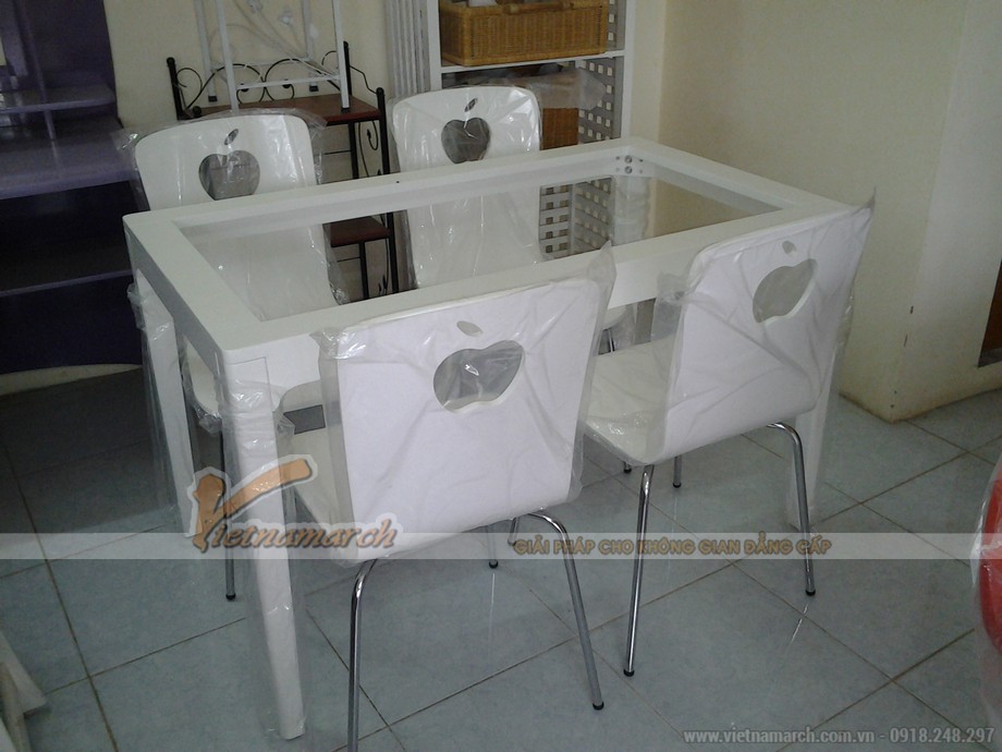 Những mẫu bàn ăn 4 ghế cho phòng bếp đang sốt xình xịch tại Vietnamarch > mau-ban-an-dep-chat-luong-cao-08