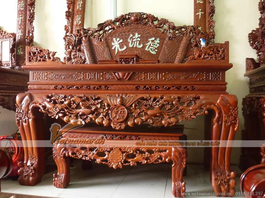 Điểm danh những mẫu bàn thờ truyền thống sang trọng > Điểm danh những mẫu bàn thờ truyền thống sang trọng