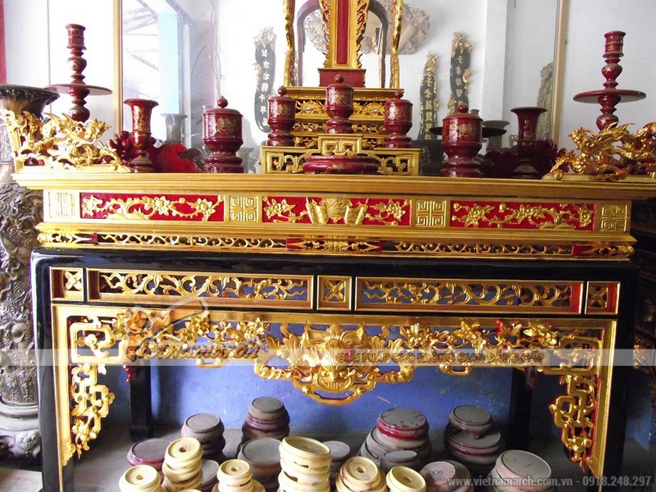 Điểm danh những mẫu bàn thờ truyền thống sang trọng > Điểm danh những mẫu bàn thờ truyền thống sang trọng
