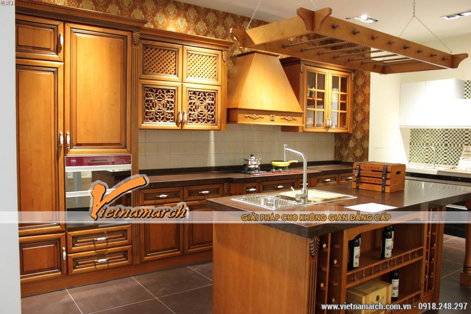 Mẫu tủ bếp gỗ sồi Mỹ mang phong cách Châu Âu đẹp mê mẩn cho biệt thự > tu-bep-go-soi-My-05