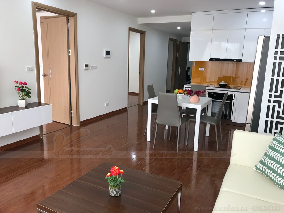 Nội thất căn hộ mẫu 95m2 chung cư Thống Nhất Complex 82 Nguyễn Tuân > Phòng bếp được thông liền với phòng khách 