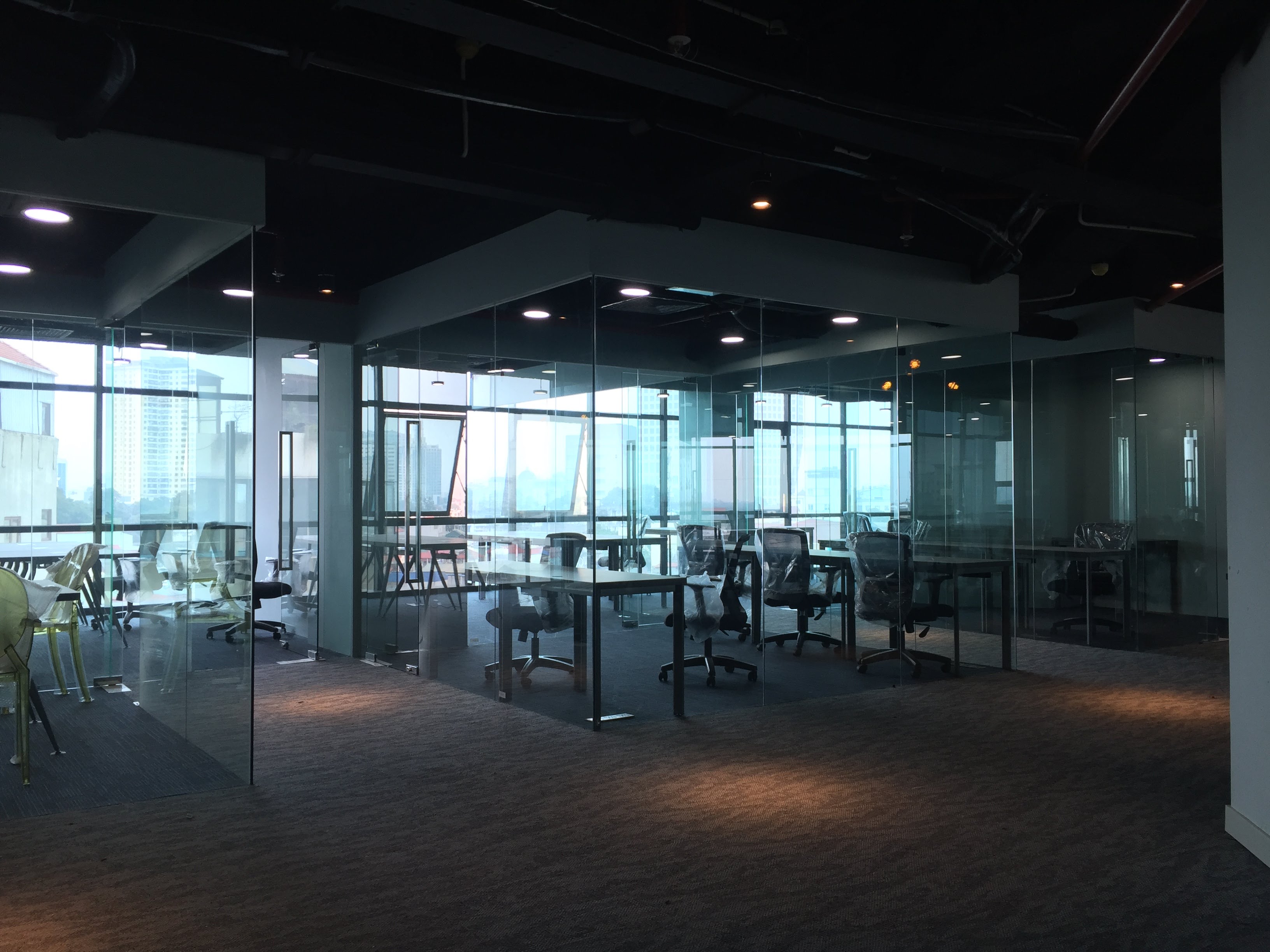 Thiết kế thi công văn phòng hạng A tại Lương Yên đẹp hiện đại thu hút nhân tài > Hoàn thiện thiết kế nội thất văn phòng hạng A đẹp hiện đại