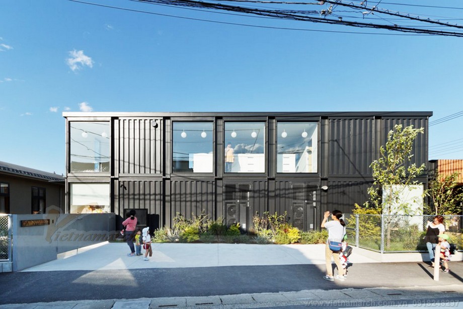 Những hình ảnh đẹp về nhà container được áp dụng xây trường mẫu giáo ở Nhật Bản.