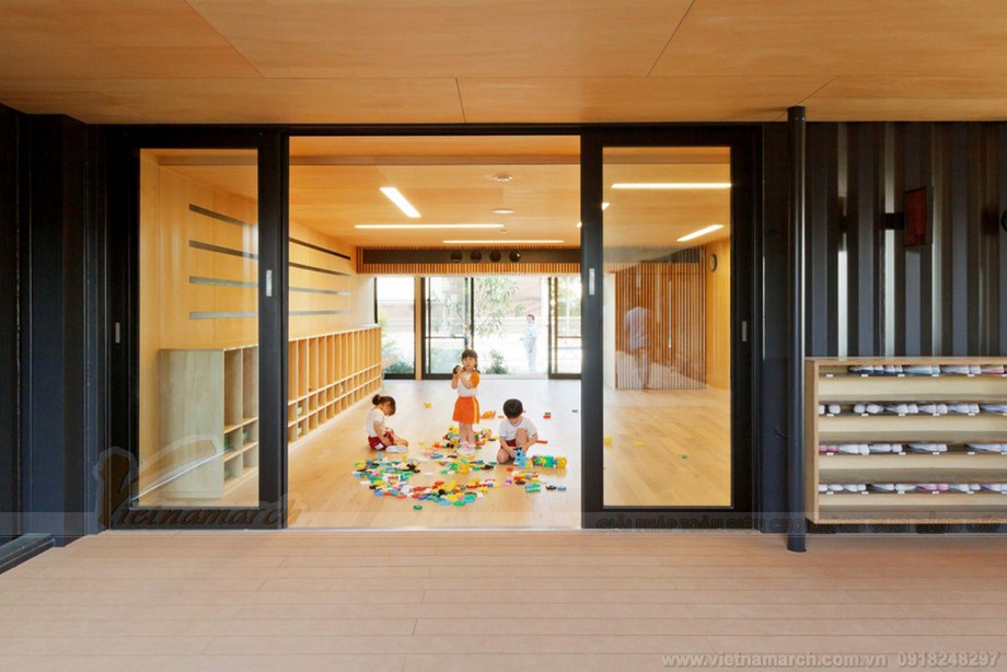 Những hình ảnh đẹp về nhà container được áp dụng xây trường mẫu giáo ở Nhật Bản.