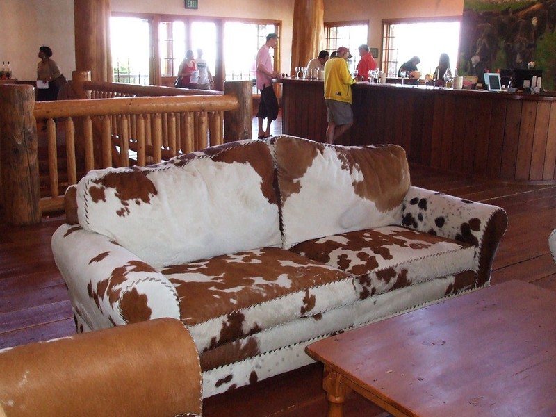 mẫu sofa văng da bò nhập khẩu độc đáo, lạ mắt