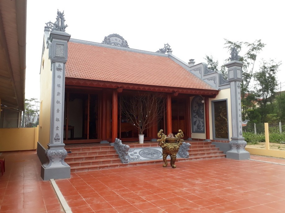 Hình ảnh ghi lại quy trình thi công thực tế nhà thờ họ chú Hùng Nghệ An > Hình ảnh hoàn thiện nhà thờ họ chú HÙng Nghệ AN