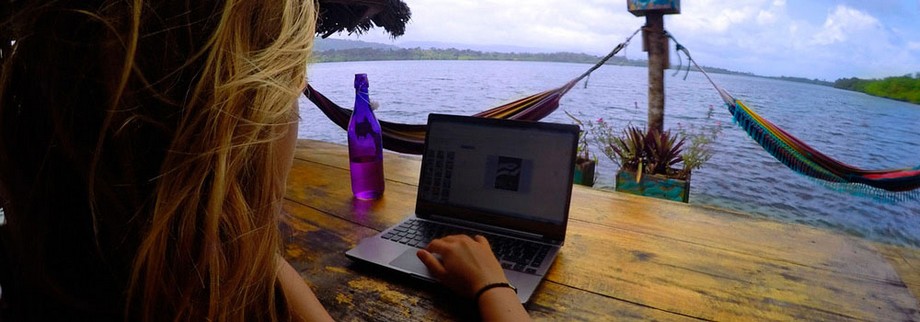 Không gian làm việc chung đẹp tiện ích cho dân du mục số- Digital nomad > Không gian làm việc chung CocoVivo - Panama