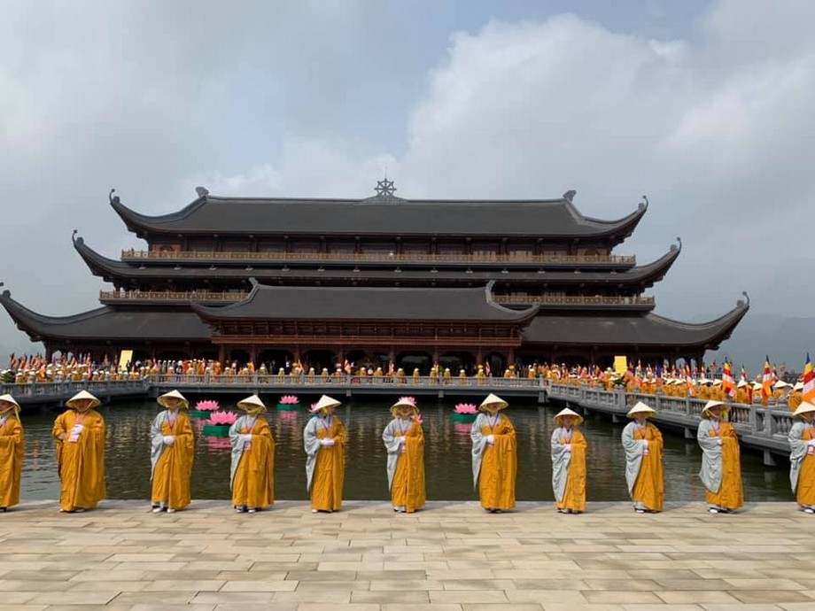 Chùa Tam Chúc- Nơi tổ chức Đại lễ Veskas năm 2019 > Tổ chức lễ Phật Đản lớn nhất thế giới ở chùa Tam Chúc