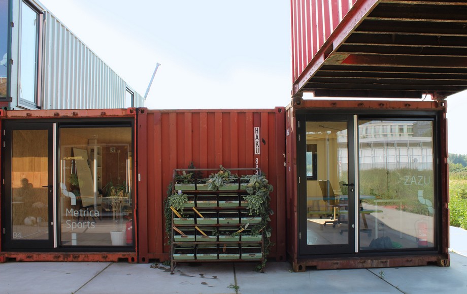Thiết kế khu cấp 4 kiểu container cho các nhà khởi nghiệp ở Amsterdam – Hà Lan > Thiết kế khu nhà cấp 4 kiểu nhà container cho các nhà khởi nghiệp ở Hà Lan