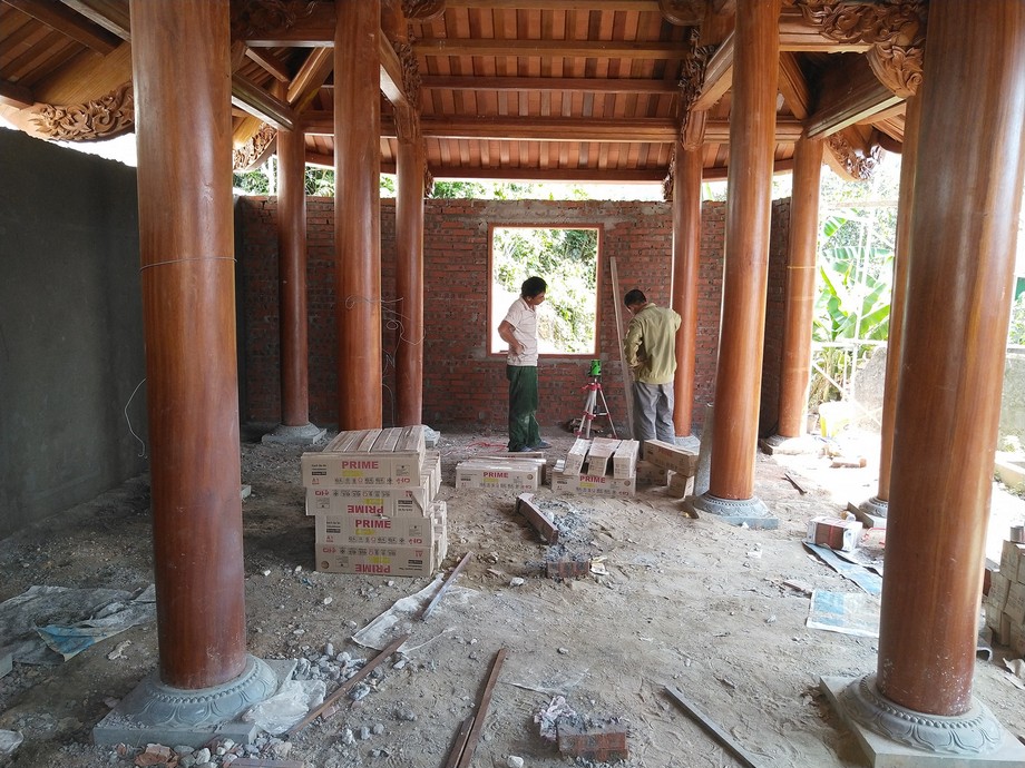 Thi công Nhà thờ họ Nguyễn Viết 4 mái cong gỗ lim tại Ninh Bình > Thi công nhà thờ họ gỗ lim 4 mái cong đẹp và chất lượng tại Ninh Bình