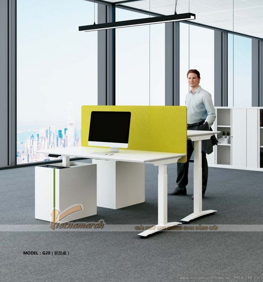 Mẫu bàn làm việc đa năng ấn tượng cho nội thất văn phòng hiện đại: G20 > Mẫu bàn làm việc đôi đa năng ấn tượng cho nội thất văn phòng hiện đại được ngăm cách bằng vách ngăn màu vàng
