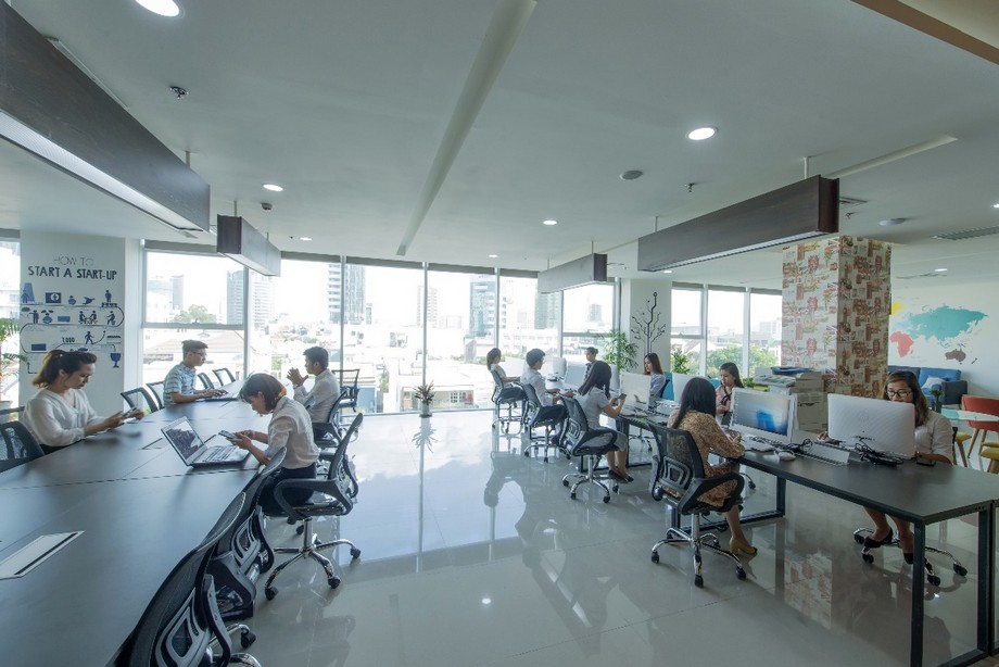 Công trình văn phòng chia sẻ tại Đà Nẵng – V.Startup > Văn phòng chia sẻ tại Đà Nẵng V-Startup