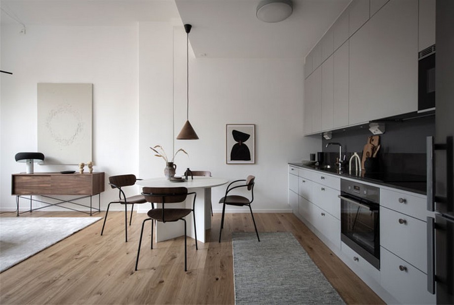Nội thất mê hoặc trong căn hộ nhỏ của vợ chồng mới cưới thiết kế theo phong cách Scandinavia! > Thiết kế nội thất phòng ăn kết hợp phòng bếp gọn gàng