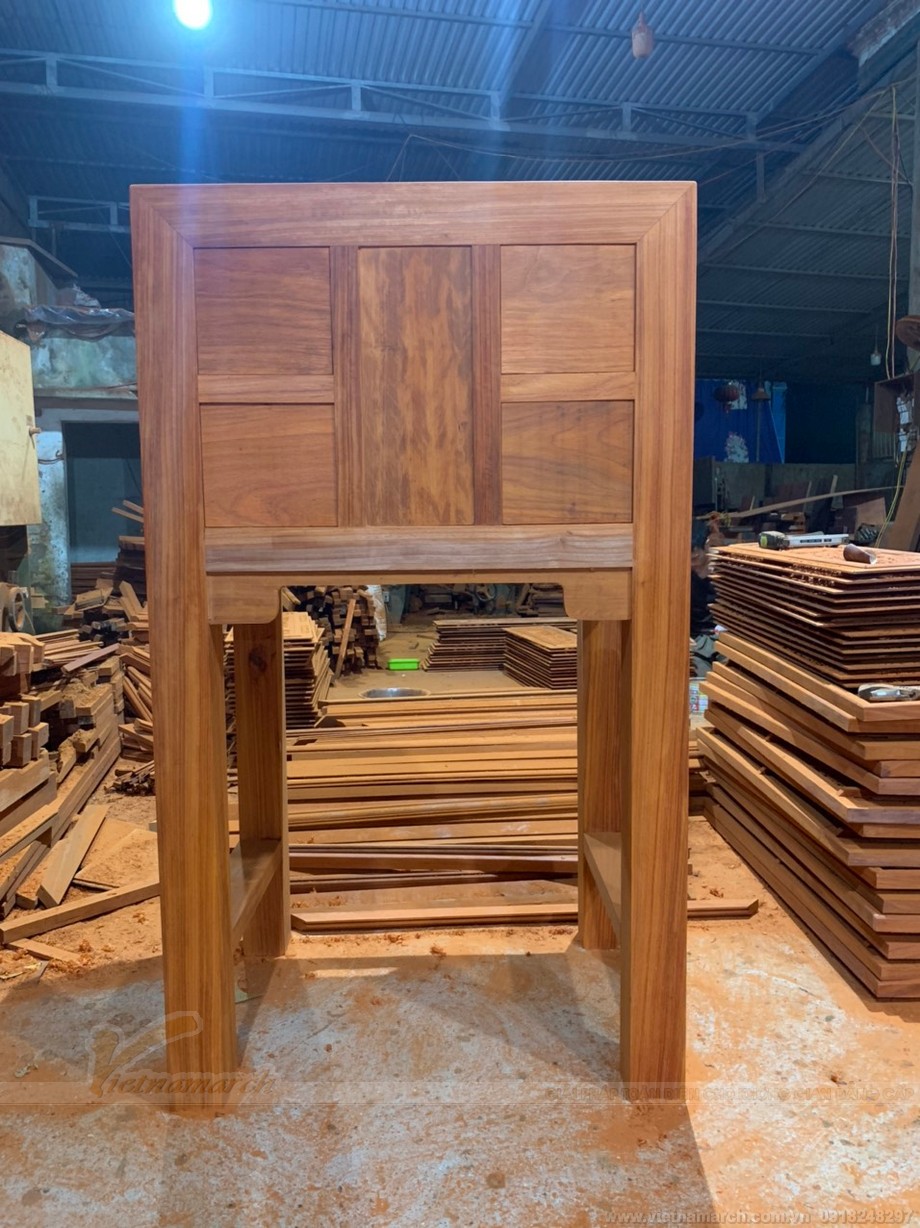 Đặt bàn thờ đứng gỗ hương theo thiết kế riêng độc đáo cho khách ở Ngô Gia Tự, Long Biên, Hà Nội > Mẫu bàn thờ được thiết kế độc đáo cho khách tại Hà Nội