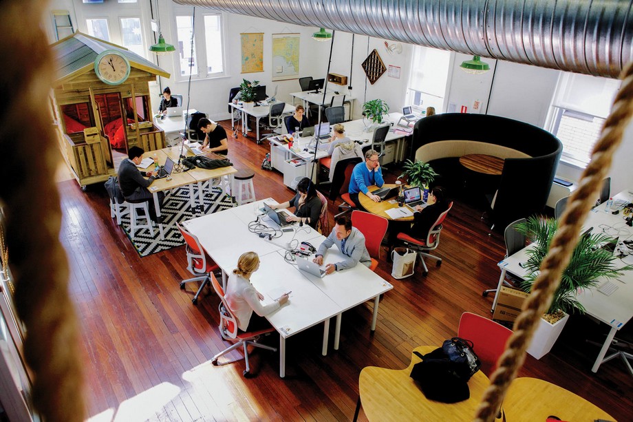 Xu hướng mới: Biến nhà hàng thành không gian coworking space vào ban ngày > Cách để thiết kế nhà hàng thành văn phòng chia sẻ