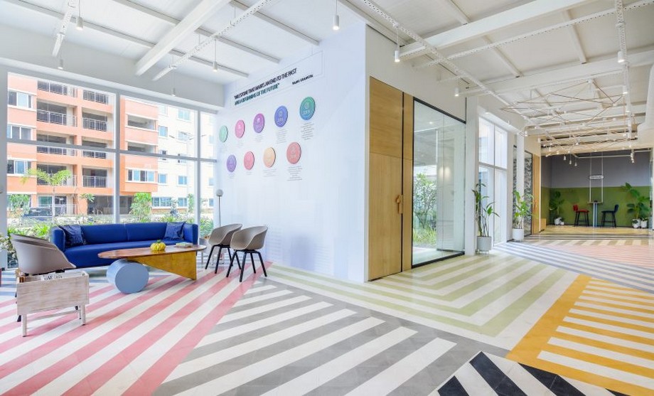 Thiên đường sọc màu kẹo nổi bật trong mẫu thiết kế nội thất văn phòng đương đại Line Office > Thiên đường sọc màu kẹo nổi bật trong mẫu thiết kế nội thất văn phòng đương đại Line Office 