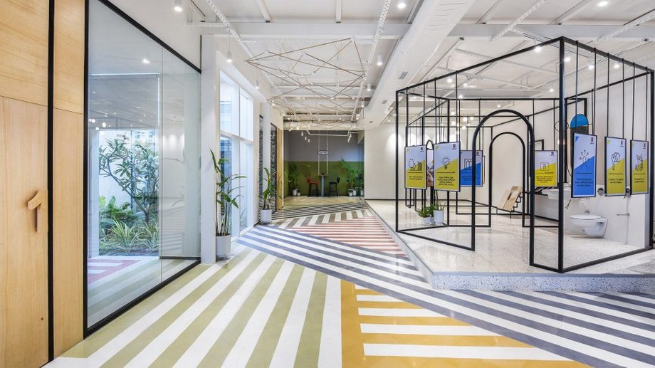 Thiên đường sọc màu kẹo nổi bật trong mẫu thiết kế nội thất văn phòng đương đại Line Office 