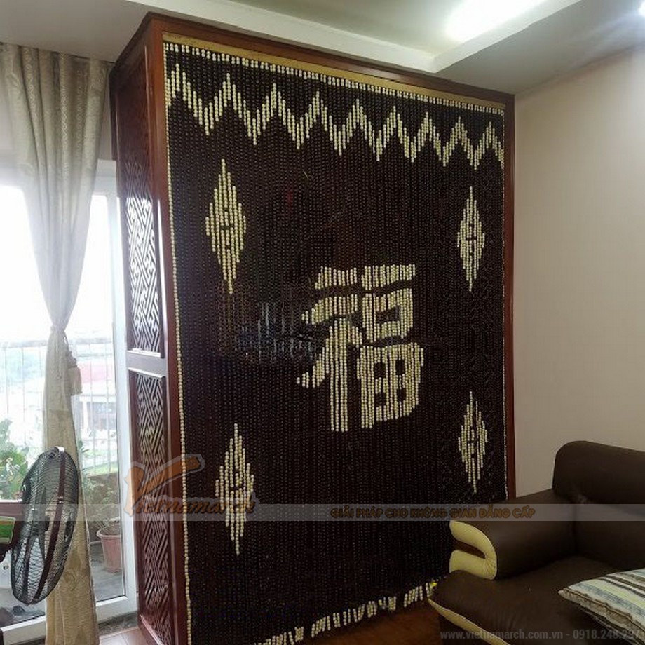Rèm hạt che phòng thờ