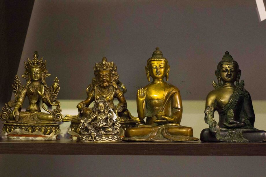 Bố trí bàn thờ Phật như thế nào để mang lại may mắn > Bố trí bàn thờ Phật