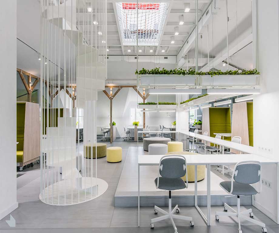 Mẫu thiết kế văn phòng bất động sản đẹp với không gian xanh mướt thoáng đãng