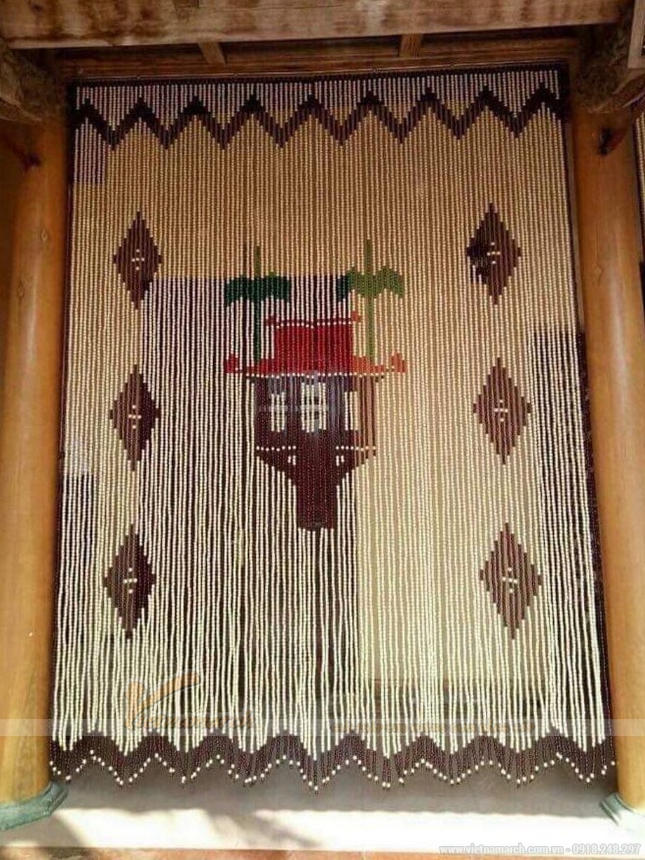Rèm hạt che bàn thờ