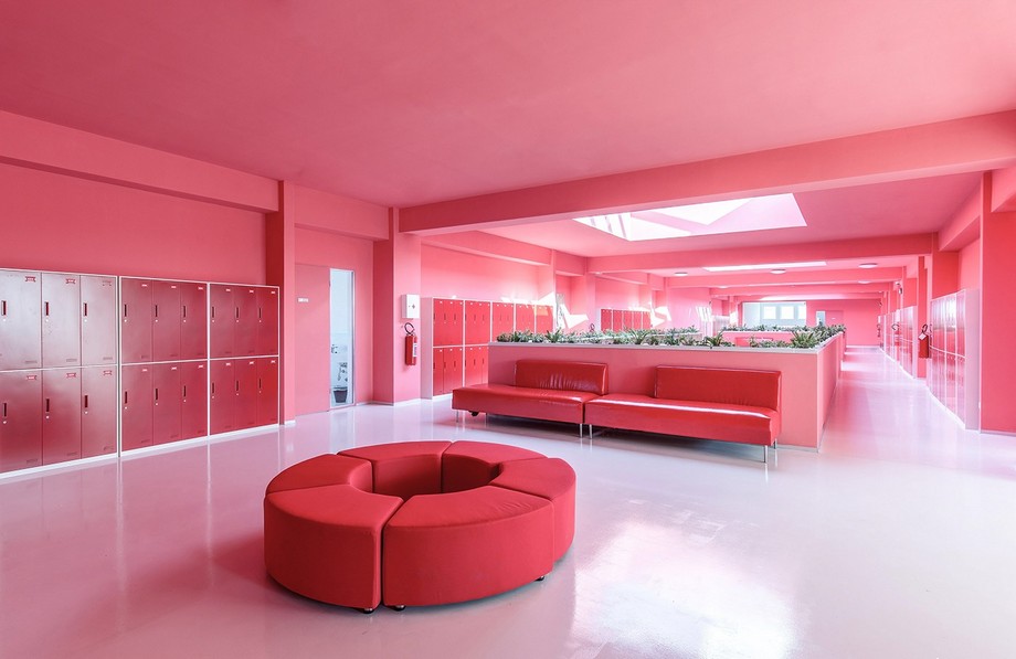 Điểm qua 20+ mẫu thiết kế văn phòng sáng tạo độc đáo – kiến tạo vẻ đẹp không gian văn phòng > Thiết kế văn phòng sáng tạo với màu sắc
