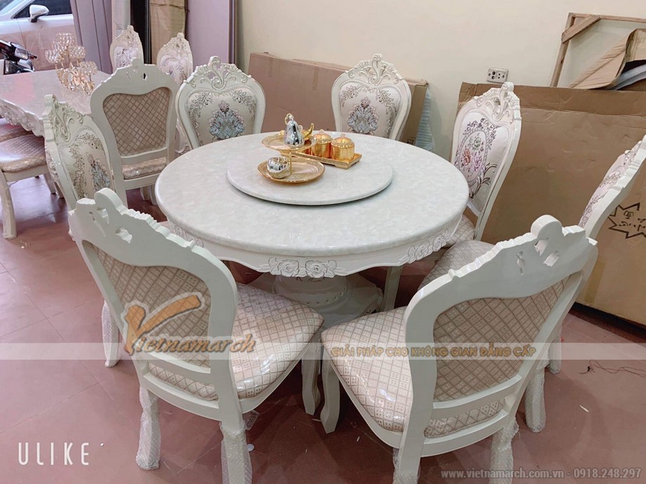Những mẫu bàn ghế ăn giá rẻ nhưng chất lượng cực tốt > Mẫu bàn ăn tròn màu trắng tinh tế 