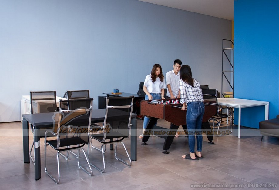 Mẫu thiết kế nội thất văn phòng 150 chỗ ngồi tại Hoàng Quốc Việt – Cầu Giấy – Hà Nội > Mẫu thiết kế nội thất văn phòng 150 chỗ ngồi tại Hoàng Quốc Việt - Cầu Giấy - Hà Nội