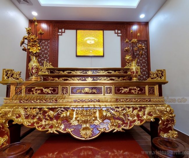 Lắp đặt bàn thờ sơn son thếp vàng gỗ mít cho văn phòng Công ty giáo dục Thăng Long Kidsmart