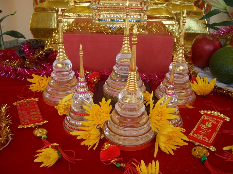 Cách thờ Phật Xá Lợi tại nhà chuẩn phong thuỷ cần có sự tín ngưỡng chân chính