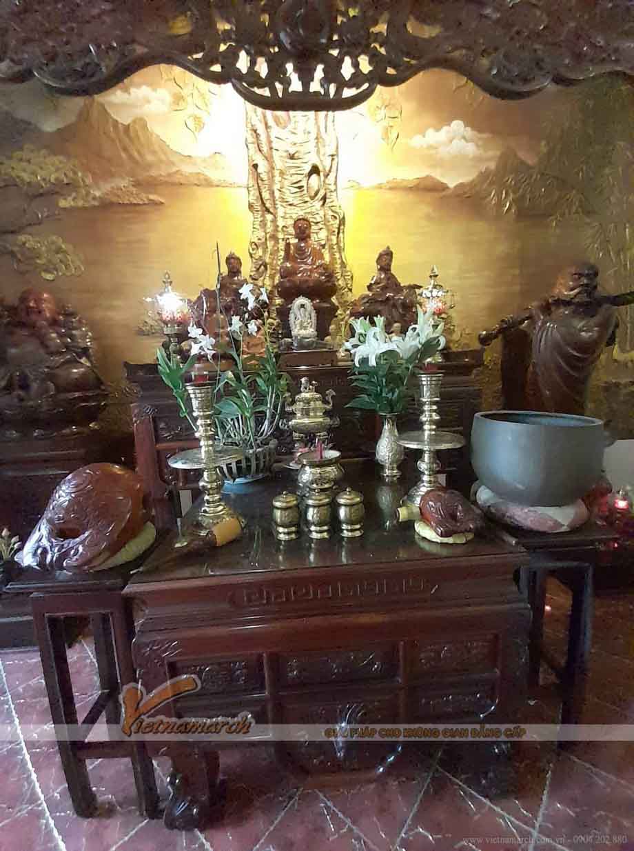 Lưu giữ không gian thờ truyền thống qua những bộ tủ thờ gỗ hương huyết tại Vĩnh Phúc